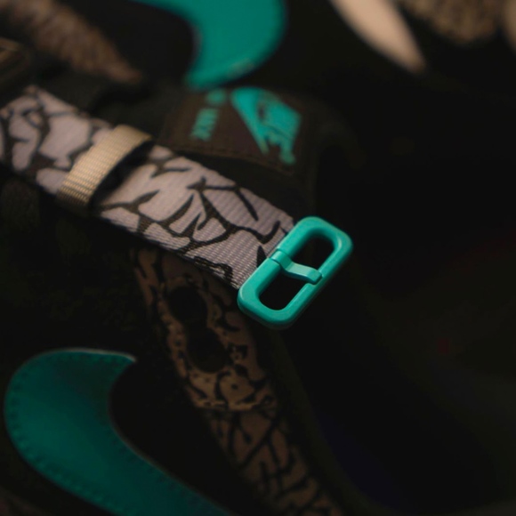 Custom Air Max 1 Atmos Inspired Apple Watch Band - Picture 3 of 8